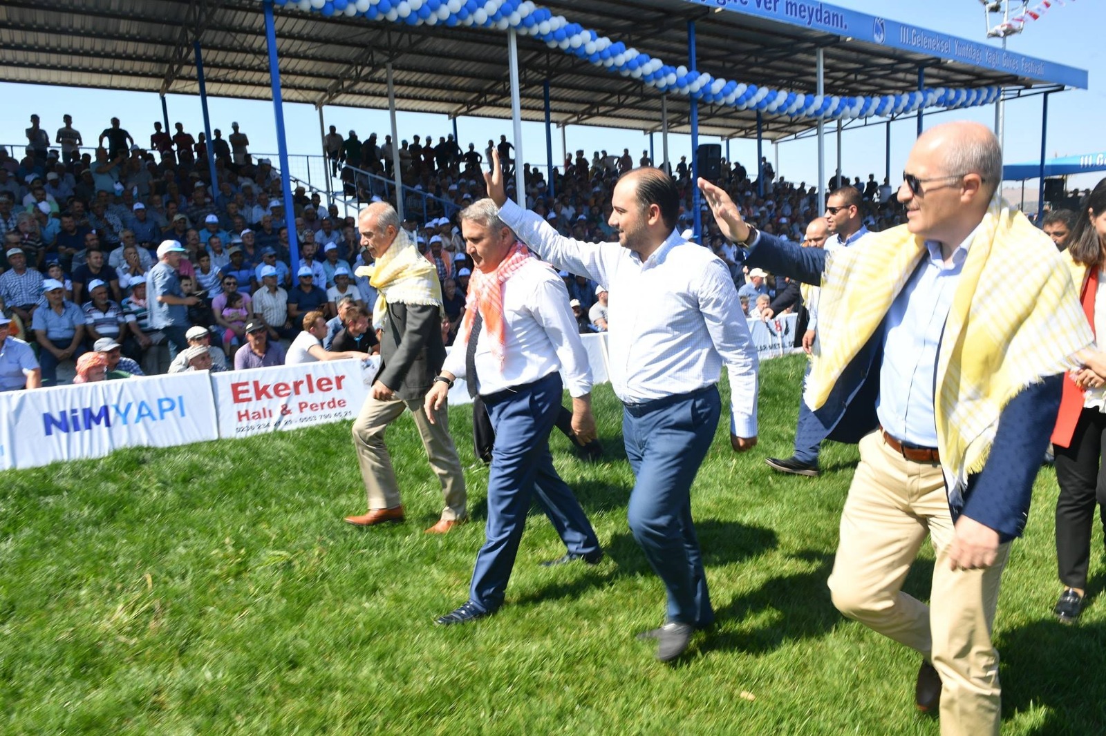 BAŞKAN KAFAOĞLU MANİSA’DA GÜREŞLERE KATILDI