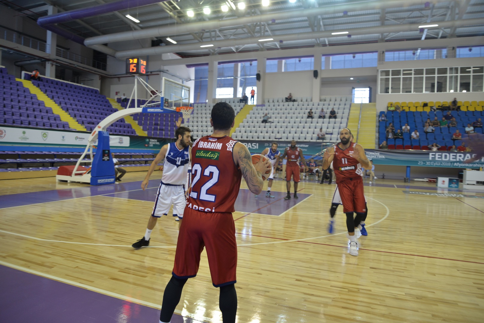 KARESİSPOR GALİBİYETLE BAŞLADI