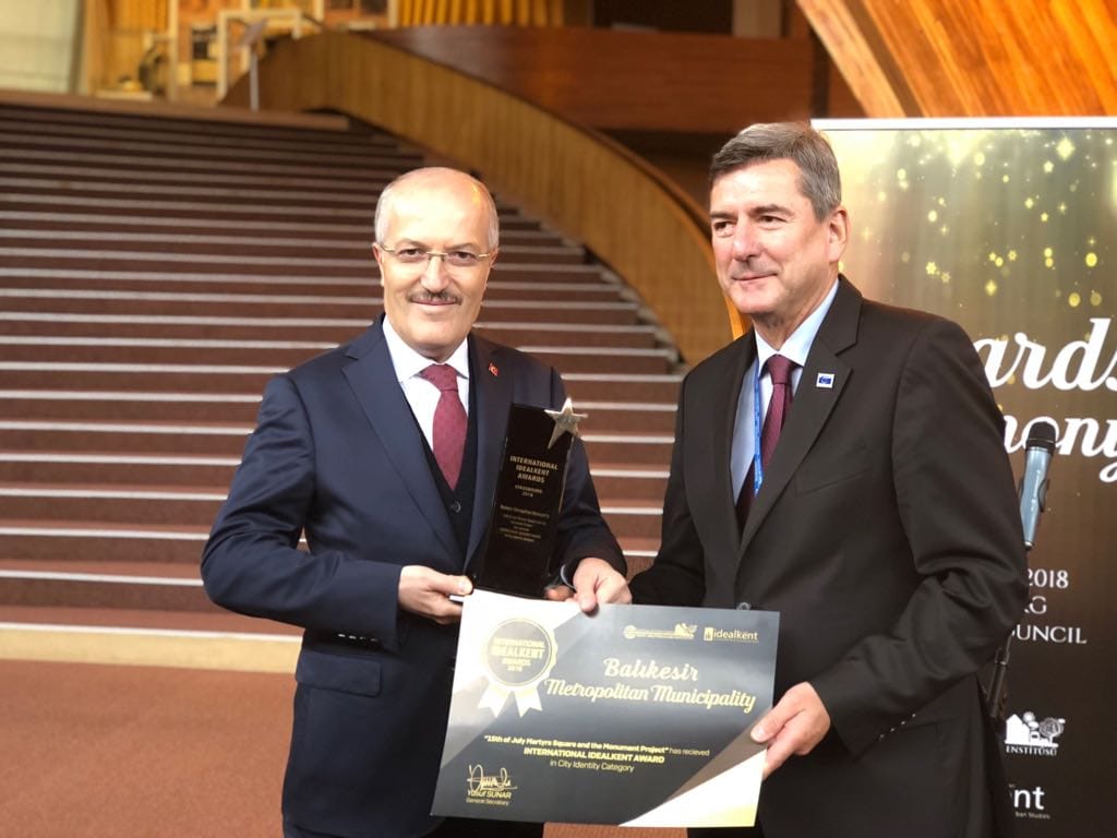 FRANSA’DAN ANLAMLI ÖDÜL