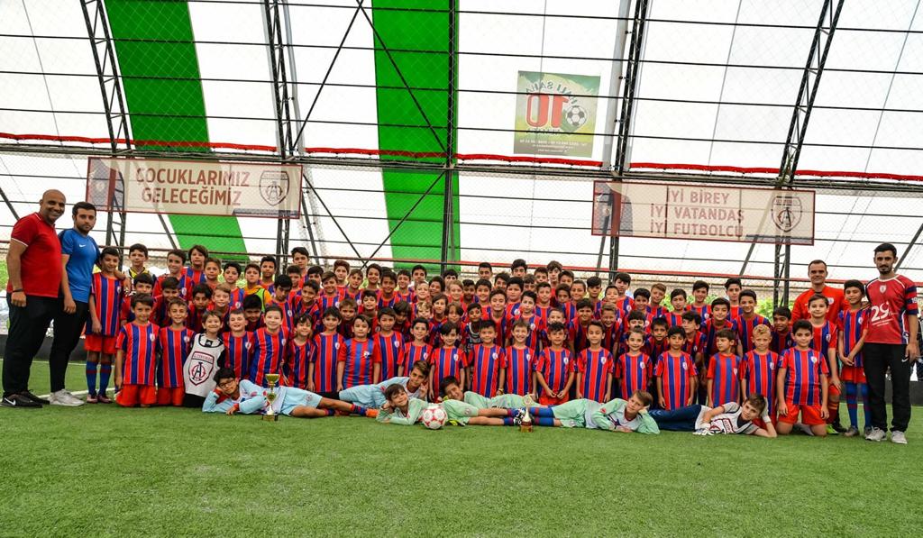 GELECEĞİN YILDIZLARI YETİŞİYOR