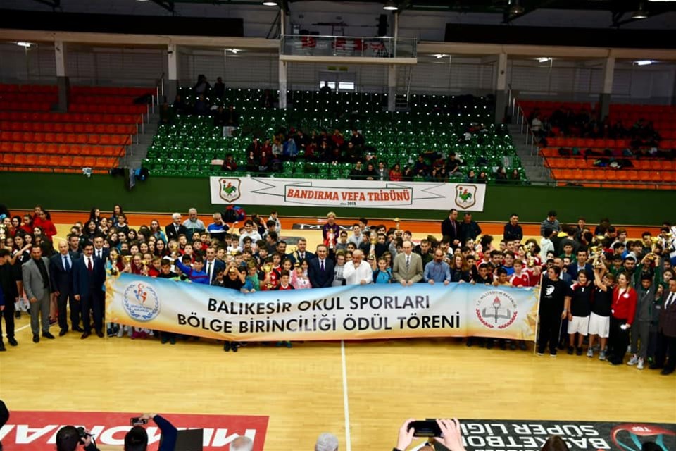 MARMARA BÖLGE BİRİNCİLERİNE ÖDÜLLERİ VERİLDİ