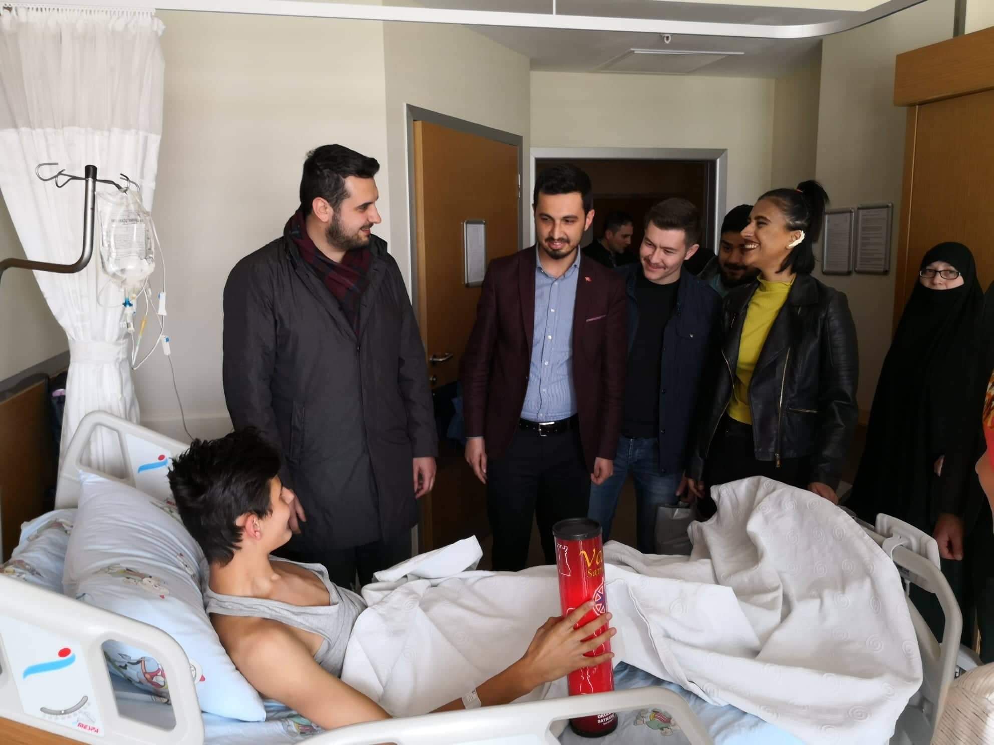 HASTANEDEKİ ÇOCUKLAR UNUTULMADI