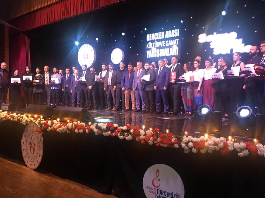 TÜRK MÜZİĞİ YARIŞMASINDA BALIKESİR RÜZGÂRI ESTİ