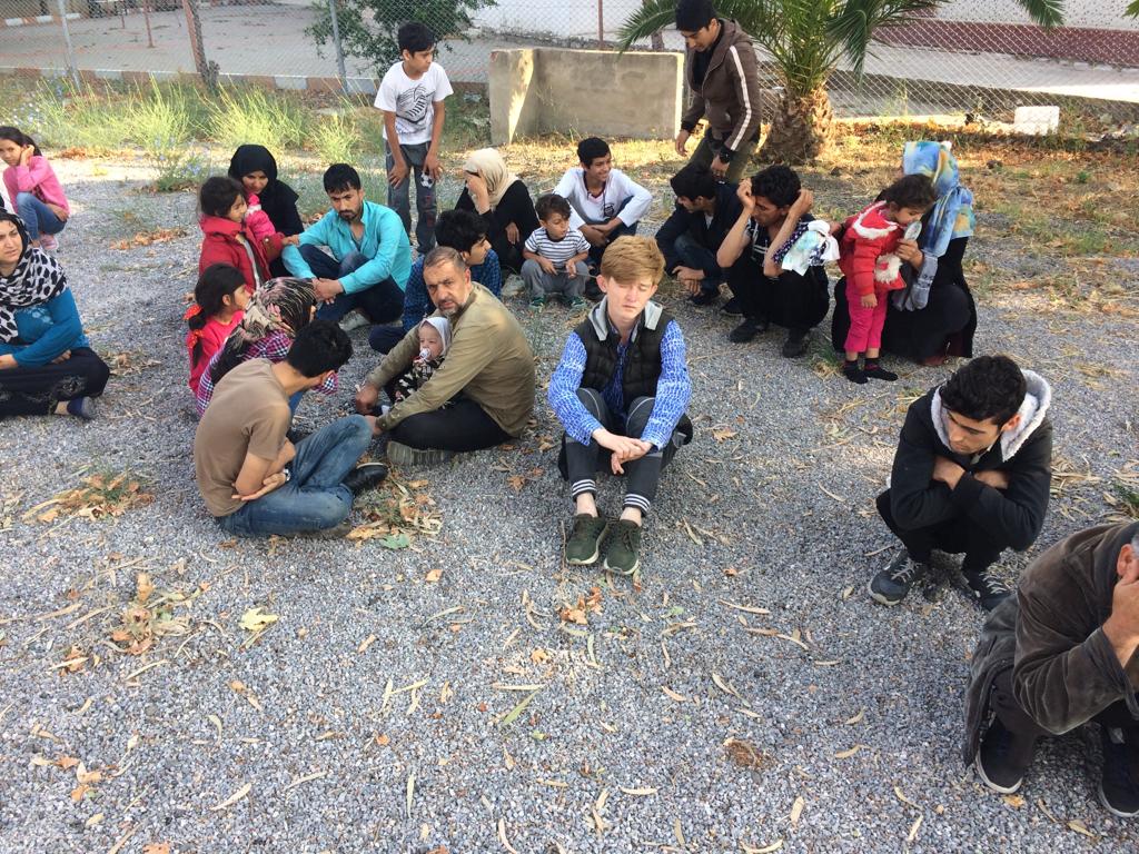 AFGANİSTAN UYRUKLU 44 DÜZENSİZ GÖÇMEN YAKALANDI