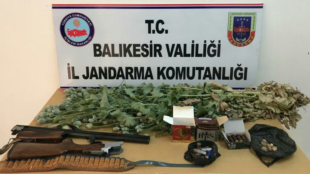 JANDARMA UYUŞTURUCU TACİRLERİNE GÖZ AÇTIRMIYOR
