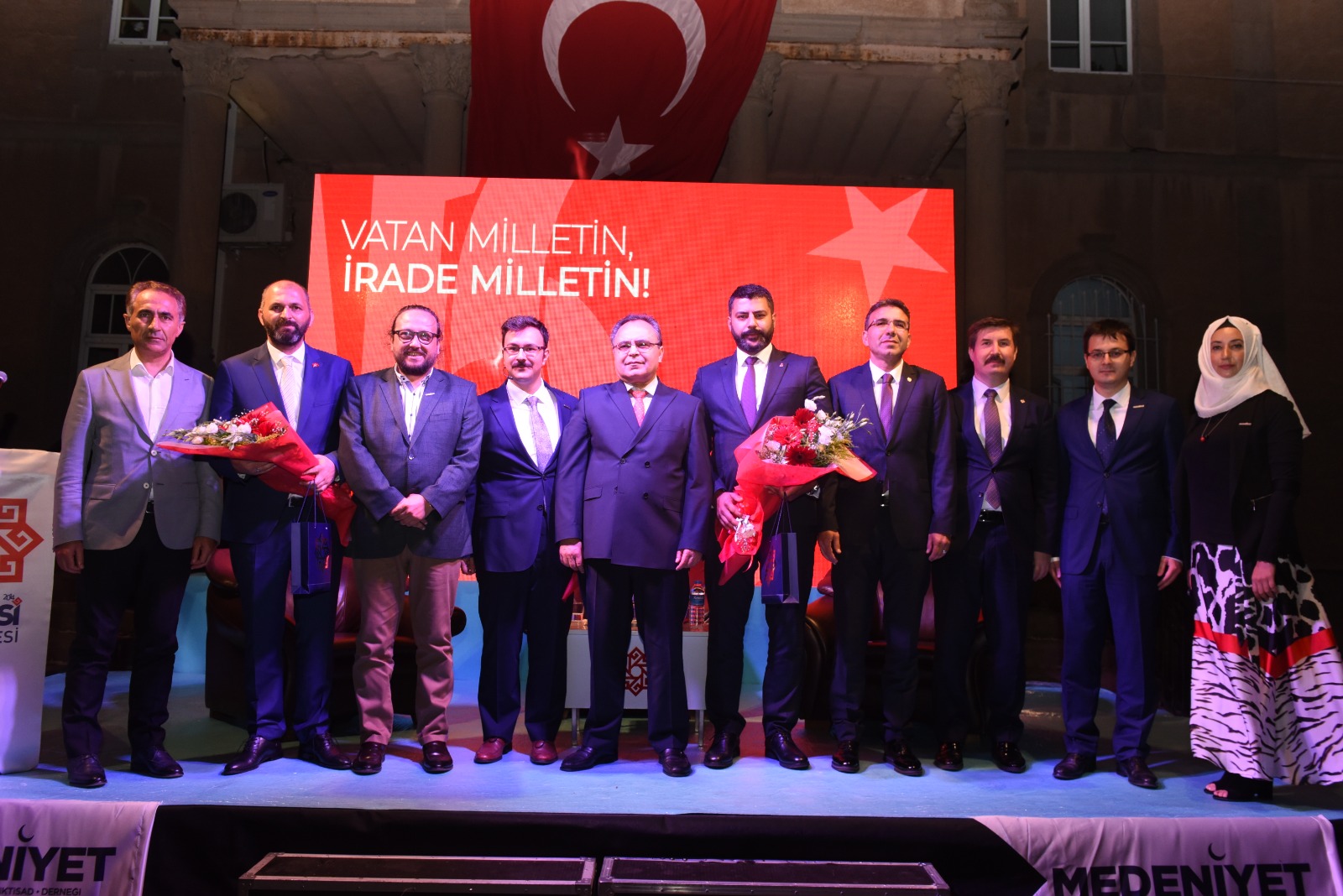 TARİHİ BALIKESİR LİSESİ ESKİ BİNASINDA ’15 TEMMUZ DESTANI’ PANEL VE SERGİSİ