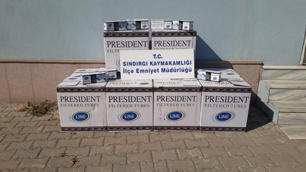 100 BİN KAÇAK MAKARON ELE GEÇİRİLDİ