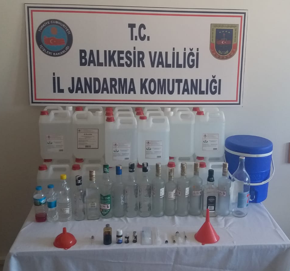 JANDARMADAN KAÇAK İÇKİ OPERASYONU