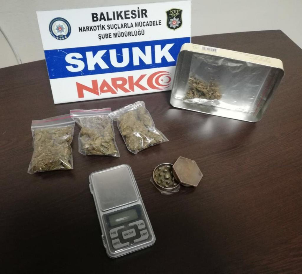 UYUŞTURUCU OPERASYONLARI DEVAM EDİYOR