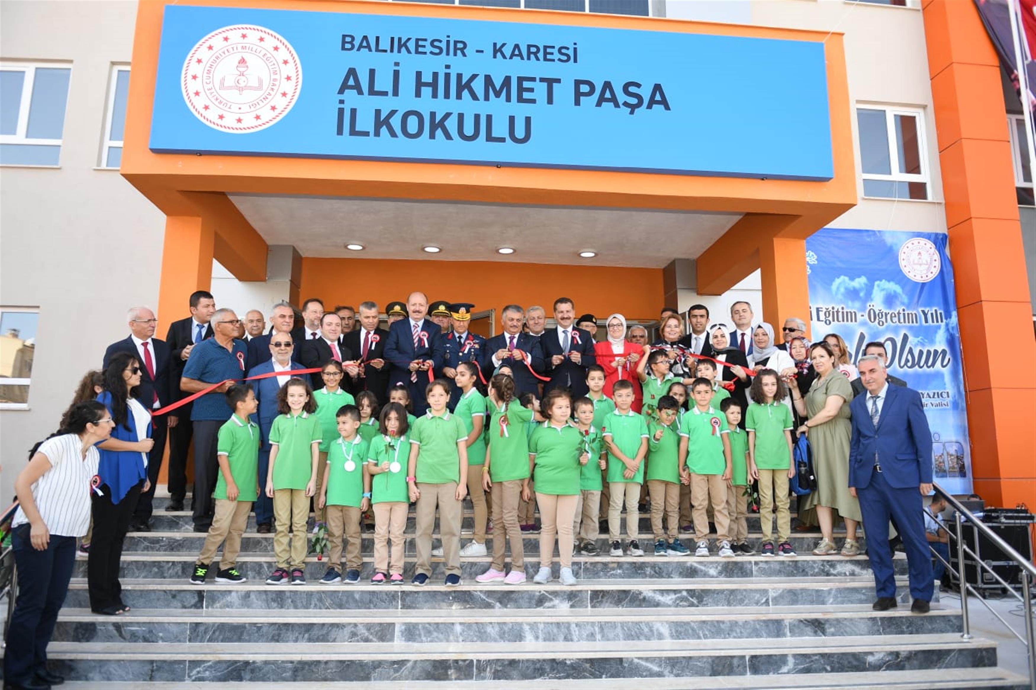 YÜCEL YILMAZ; “EĞİTİM CAMİAMIZIN YANINDAYIZ”