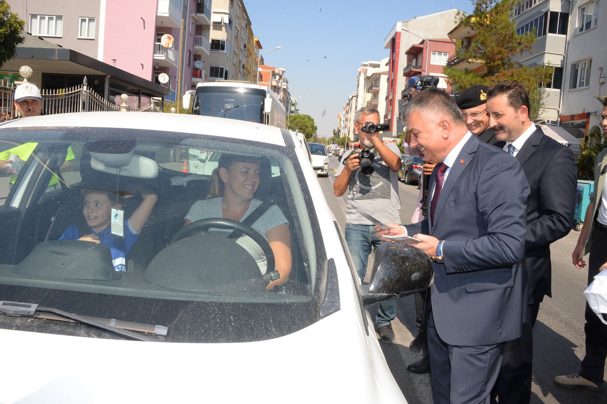 BALIKESİR’DE YAYA GEÇİDİ NÖBETİ