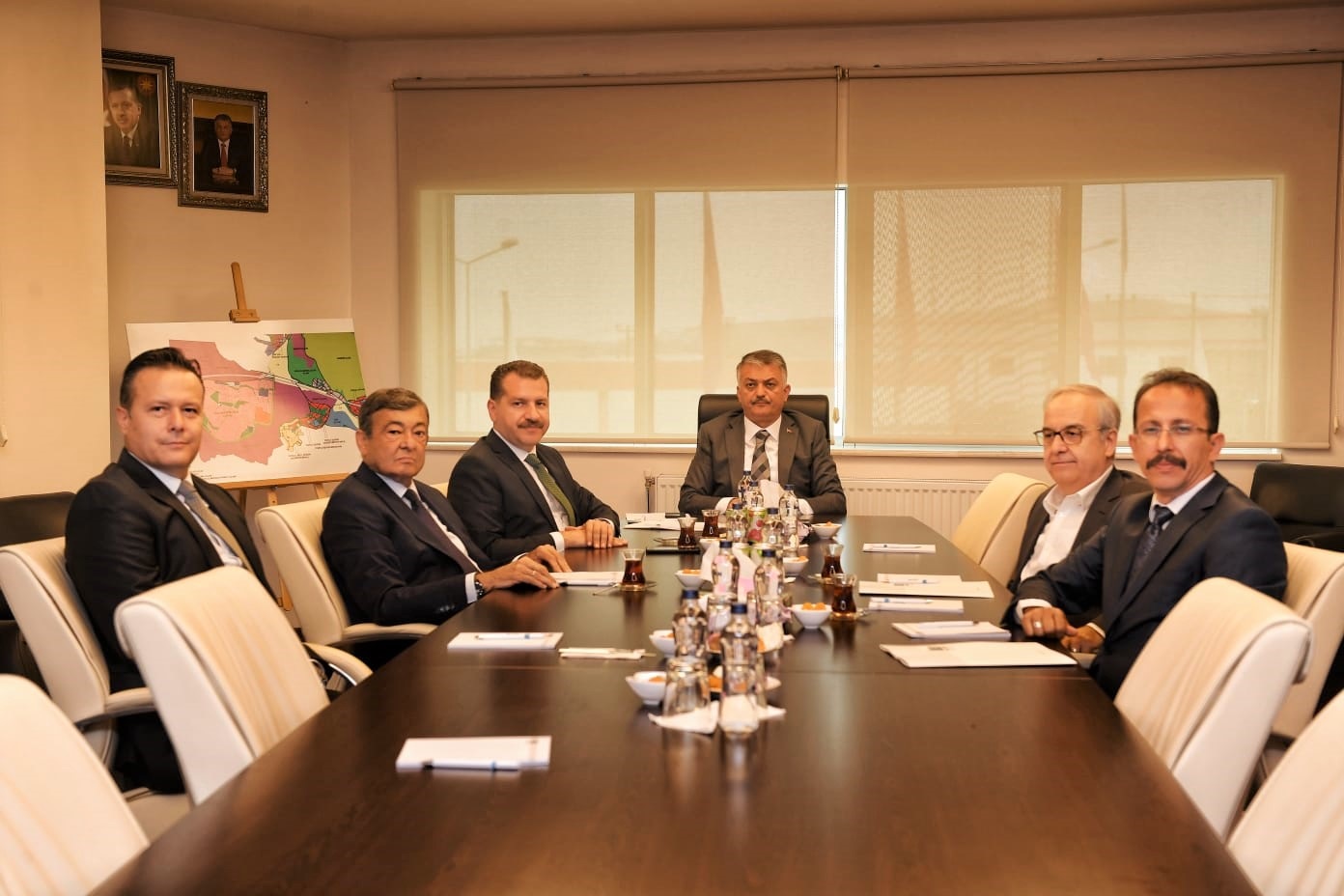 BİR VE BERABER OLUNCA BAŞARI DA GELİYOR
