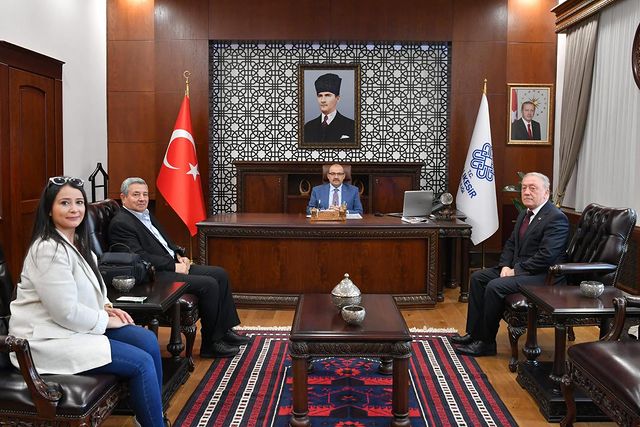 Balıkesir’de Vali Ustaoğlu, Basın Temsilcilerini Ağırladı