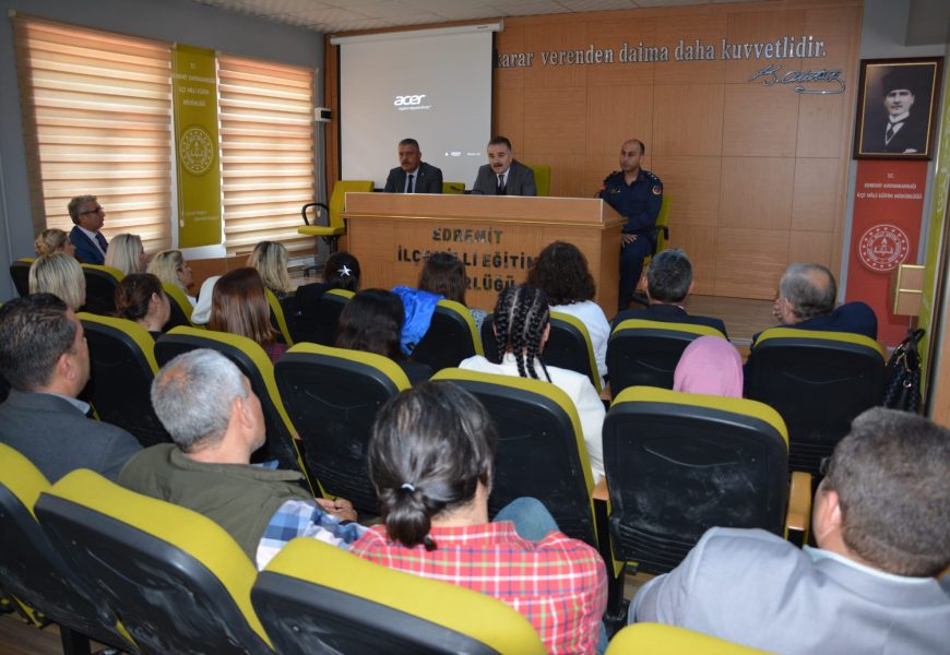 Edremit Kaymakamı Ahmet Odabaş, 47 Mahalle Muhtarıyla Toplantı Düzenledi