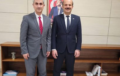 Belediye Başkanı Önder Lapanta, Gençlik ve Spor Bakanlığı Yetkilileriyle Bir Araya Geldi