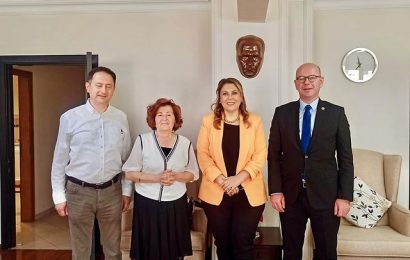 TBMM Divanı Katip Üyesi ve Giresun Milletvekili Elvan Işık Gezmiş, Tüm Eczacı İşverenler Sendikası’na Ziyarette Bulundu