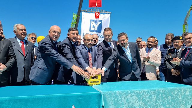 Ticaret Borsası Başkanı Mehmet Çetin, Üniversite Hastanesi Ek Hizmet Binasının Temelini Attı