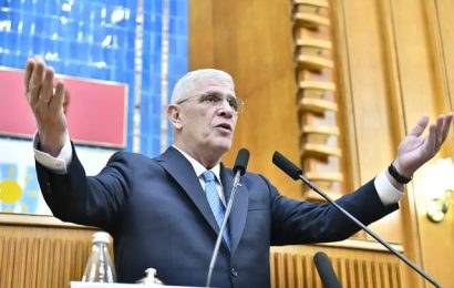 İyi Parti Milletvekili Turhan Çömez’den Demokrasi Açıklaması