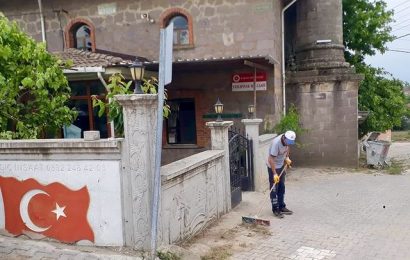 Karesi Belediyesi’nden Kesintisiz Temizlik Çalışmaları