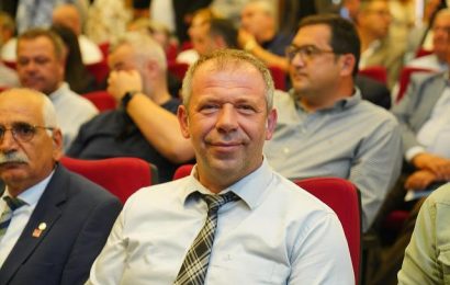 Ahmet Aras, Kıyı Ege Belediyeler Birliği Başkanlığına Seçildi