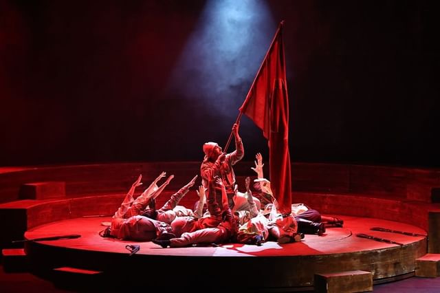 Balıkesir’de “Cumhuriyete Doğru” Tiyatro Oyunu Büyük İlgi Gördü