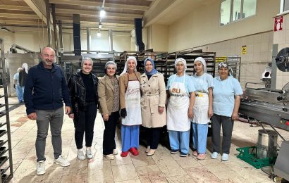 Fırın Fabrikasında Kadın İşçilere Özel 1 Mayıs Kutlaması