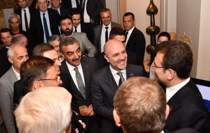 Yeni Meclis Başkanı Seçildi