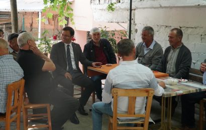 Cuma Namazından Sonra Mahallede Birlik ve Beraberlik Sohbeti