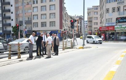Karesi Belediyesi’ne bağlı mahallelerde yağmur olukları ve altyapı sorunları incelendi