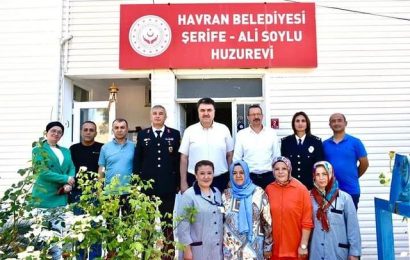 Havran Kaymakamı ve Belediye Başkanı Huzurevi Sakinlerini Ziyaret Etti