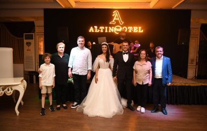 Altıeylül Belediye Başkanı Genç Çiftin Mutluluğuna Ortak Oldu