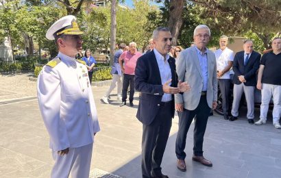 Erdek Belediye Başkanı ve Meclis Üyeleri Bayramlaşma Programına Katıldı