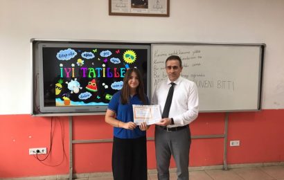 Kaymakam İlyas MEMİŞ Karne Dağıtım Törenlerine Katıldı