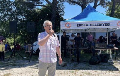 Erdek Belediyesi, Yukarıyapıcı Mahallesi’nde Kiraz Şenliği düzenledi