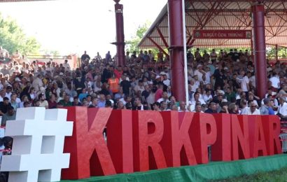 Balıkesir Büyükşehir Belediye Başkanı Ahmet AKIN, Kırkpınar Yağlı Güreşleri’nde Geleneksel Sporların Önemini Vurguladı