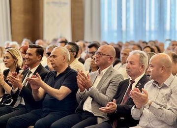 Manisa Büyükşehir Belediye Başkanı Ferdi Zeyrek Yeni Manifestosunu Açıkladı