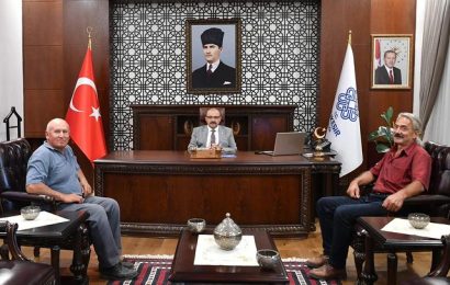 Balıkesir Valisi İsmail Ustaoğlu, Sındırgı Heyetiyle Görüştü