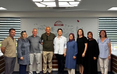Balıkesir Kent Konseyi Başkanı, Dostları ve Arkadaşlarını Ağırladı