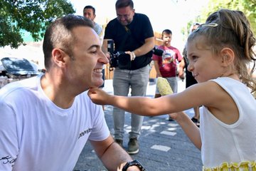 Balıkesir Büyükşehir Belediyesi Başkanı Ahmet Akın İmza Etkinliğinde Hemşehrileriyle Buluştu