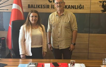 Karesi Gençlik Kolları’ndan CHP Balıkesir İl Başkanlığı’na Anlamlı Ziyaret