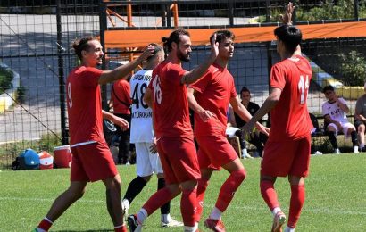 Balıkesirspor, Hazırlık Maçında Kuşadasıspor’u Mağlup Etti