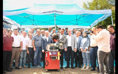 Balıkesir’de Kırsal Mahallelere Salça Makinesi Desteği