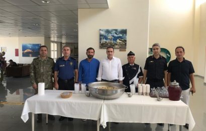 Kaymakam İlyas Memiş, Burhaniye Uygulamalı Bilimler Fakültesi’nin Aşure Etkinliğine Katıldı