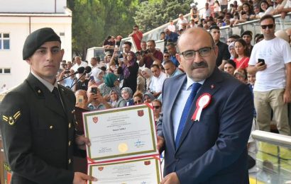 Vali Ustaoğlu, Kara Astsubay Meslek Yüksek Okulu Diploma Törenine Katıldı