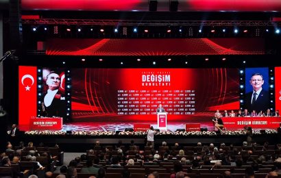 CHP’nin Tüzük Kurultayı: Parti Geleceğini Ortak Akılla Şekillendiriyor