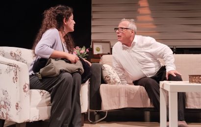 Ayvalık Belediye Tiyatrosu’ndan “Hatırla Ey Peri” ile Sanat Ziyafeti