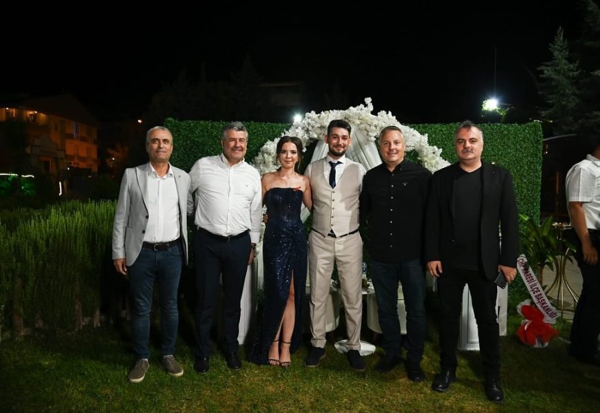 CHP Karesi İlçe Başkanlığı Halkın Taleplerine Yanıt Vermek İçin Toplantılar Düzenledi