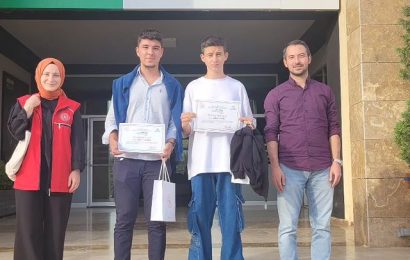 Farklılıkların Zenginlik Olduğu Türkiye Münazara Ligi’nde Derece Elde Eden Gençler