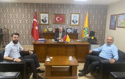 AK Parti Balıkesir İl Başkanlığı PTT Baş Müdürü Suat Öztürk’ü Ziyaret Etti