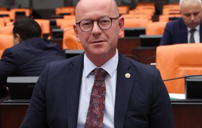 Cumhuriyet Halk Partisi Grubu Meclis Çalışmalarını Sürdürüyor